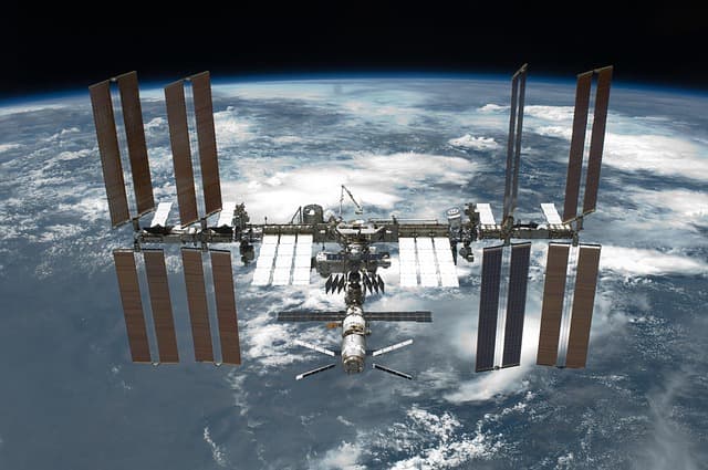 Por qué los hábitos alimenticios de los astronautas podrían inspirar la dieta del futuro
