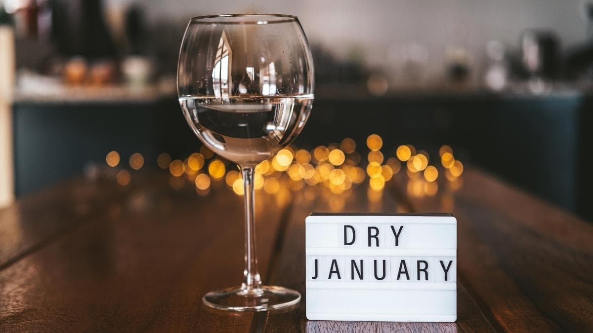 Dry January: El fenómeno social que redefine los hábitos de millones este 2026