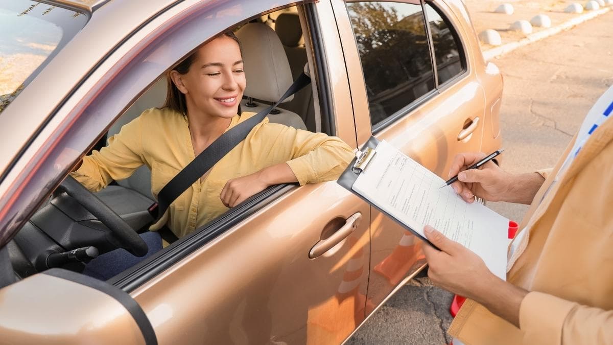 Errores comunes al conducir que podrían costarte el carnet con la nueva normativa europea: lo que cambia de verdad