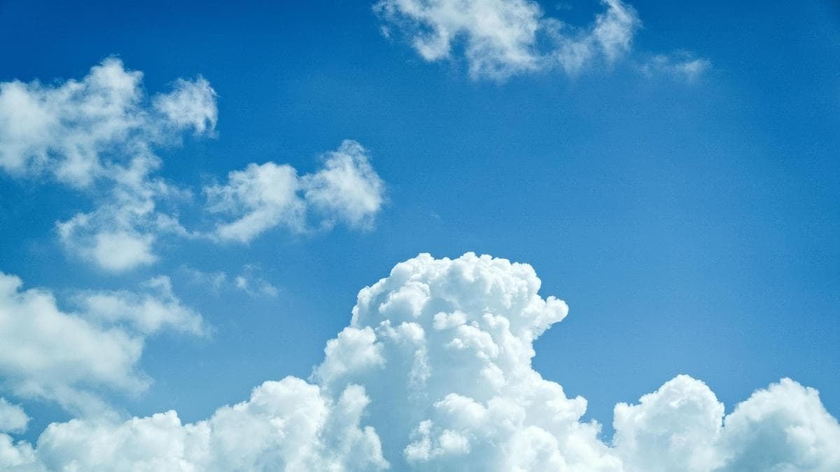 Por qué el cielo es azul: la explicación científica completa que casi nadie cuenta